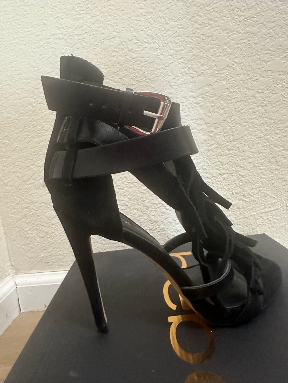 bebe - Isella - Black Fringe Strappy Stiletto Sandals size 8 - Picture 5 of 6